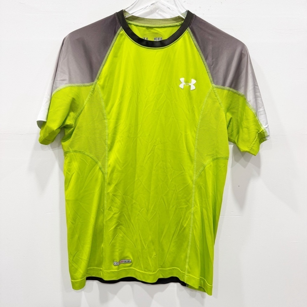 Under Armour Men’s HeatGear Short Sleeve Fotted Short Neon Green Medium